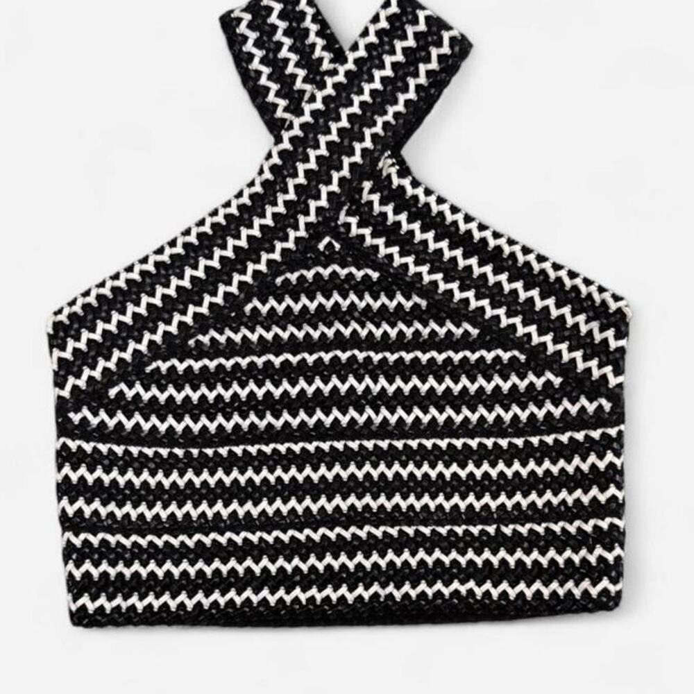 Elliatt Black White Woven Halter Crop Top Sz M Tie Back Designer